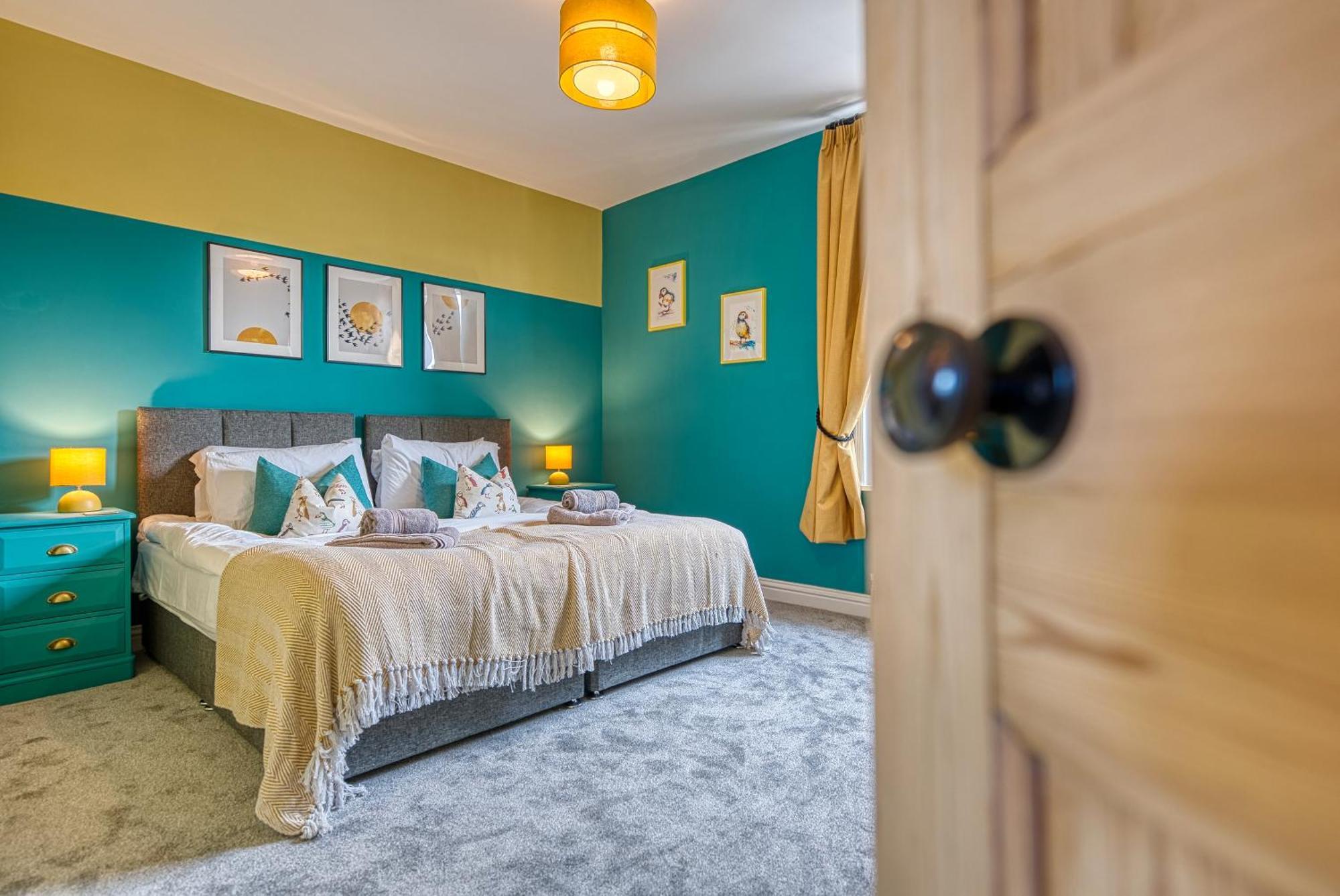 2 Bedrooms Modern, Stunning & Stylish Contractor House, Prime Portsmouth Location With Free Parking Permit, Summer Special Offer!! - By Blue Puffin Stays Exteriér fotografie